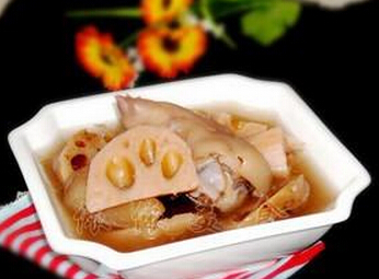 莲藕猪脚汤
